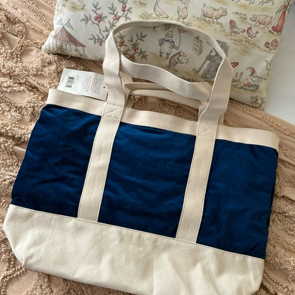 Sézane navy/cream velours week-end zip caba bag -NWT - Picture 2 of 4